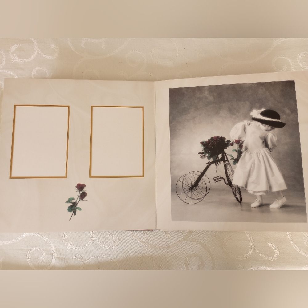 Anne Geddes Wedding Album - Picture 9 of 13